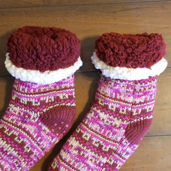 Dearform Slipper Socks - Picture 3 of 8